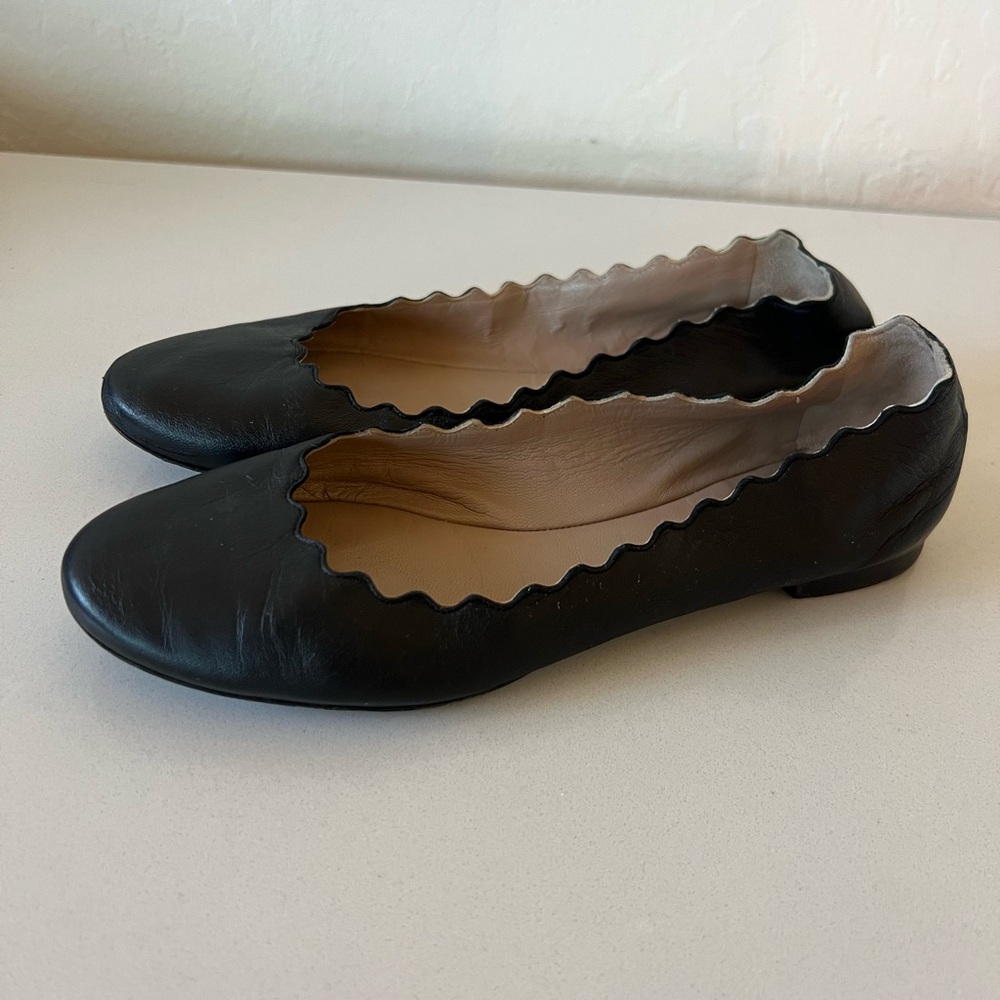 Chloe Leather Scalloped Black Ballet Flats Size 35.5